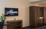 Bilik Tidur 5 Ahern Hotel and Event Center