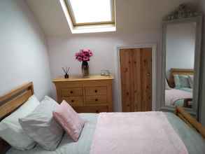 Bedroom 4 Cute, Remarkable Quirky 2 Bed House in Derby