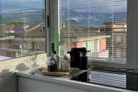 Bedroom Cosy Apartment With Terrace View in Sarzana, Italy