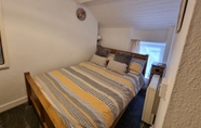 Bilik Tidur 7 Beautiful Cosy Cottage Located in North Wales, UK