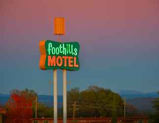 Exterior 2 The Foothills Motel