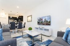 พื้นที่สาธารณะ Luxury 2 Bd Close to Disney Champions Gate 1071