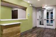 Sảnh chờ WoodSpring Suites Lynchburg VA