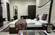 ห้องนอน 5 Hotel Mandakini Lush