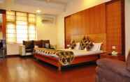 Kamar Tidur 4 Hotel Mandakini Plaza