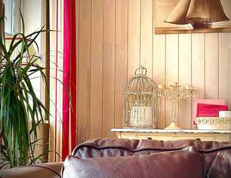 ล็อบบี้ 2 Holiday Lettings Beech Lodge - Stunning 6-bed King