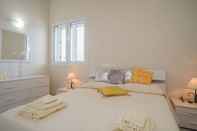 Kamar Tidur VIlla White