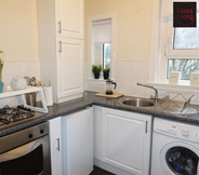 Bedroom 5 One Bedroom Apartment by Klass Living Serviced Accommodation Blantyre - Welsh Drive Apartment with Wifi