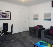 Common Space 7 One Bedroom Apartment by Klass Living Serviced Accommodation Blantyre - Welsh Drive Apartment with Wifi