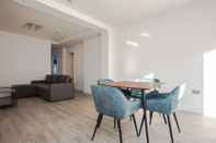 Common Space Contemporary 2 Bedroom in West London