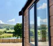 Bangunan 2 4 Lake View, Pendle View Holiday Park. Clitheroe