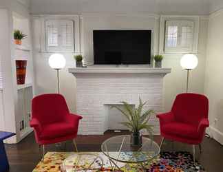 Lobi 2 Gather Around the Mid-century Table