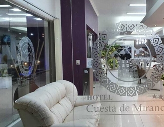 Sảnh chờ 2 Hotel Cuesta De Miranda