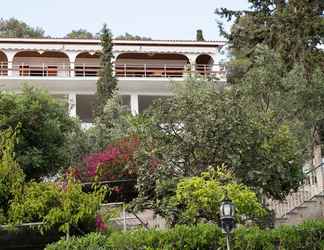 Luar Bangunan 2 Phaedrus Living Sea View Villa Aegina