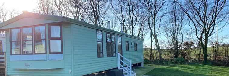 Exterior Lovely Static Holiday Caravan Near Whithorn