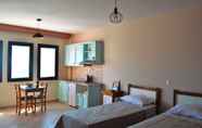 Bedroom 2 Nisea Hotel Samos