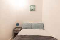 Phòng ngủ Cosy Modern Apartment, Grand Victoria Building, 5 Mins to Coventry City Centre