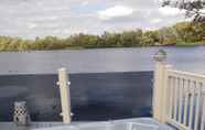 Tempat Tarikan Berdekatan 3 Lakeside Hot tub Holiday Tattershall Lakes