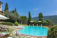 Swimming Pool Villa Milani 20 in Spoleto