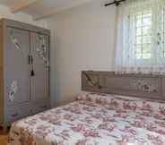 Bedroom 6 Villa Agave 8 in Monteciccardo