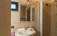 In-room Bathroom 4 Podere Torricella 16 4