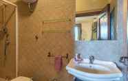 Toilet Kamar 7 Podere Torricella 16 4