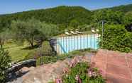 Swimming Pool 2 Marangole 12 in Radda in Chianti