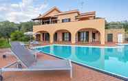 Swimming Pool 7 Villa Elda 6 in Loano