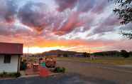 Nearby View and Attractions 2 Hikers Cimarron Inn & RV Park LLC