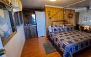 Bedroom 7 Hikers Cimarron Inn & RV Park LLC