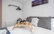 Bedroom 4 Watford Cassio Deluxe - Modernview Serviced Accommodation