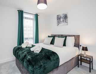 Bilik Tidur 2 Watford Cassio Luxury - Modernview Serviced Accommodation