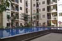 สระว่ายน้ำ Spacious 2Br Plus Apartment At Sudirman Suites Bandung