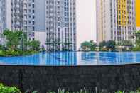 Swimming Pool Modern Furnished 3Br At Springlake Summarecon Bekasi Apartment