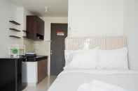 Bedroom Comfy And Minimalist Studio Room At Serpong Garden Apartment