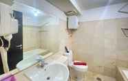 Toilet Kamar 2 Spacious 2Br Apartment At Braga City Walk