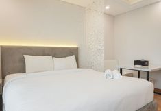 Others 3 Elegant And Nice Studio At Capitol Suites Apartment