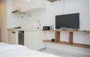 Kamar Tidur 2 Nice And Elegant Studio Apartment At Sky House Bsd