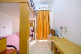 Kamar Tidur 4 Comfortable And Cozy Living Studio Room Apartment At Dave