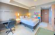 Bilik Tidur 2 Spacious And Modern Studio Room At Sudirman Suites Bandung