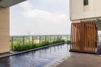 Swimming Pool Minimalist And Comfort 1Br At B Residence