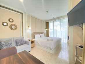 Kamar Tidur 4 Modern Studio Room With Jacuzzi At Art Deco Apartment