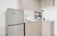 Kamar Tidur 5 Stunning And Strategic 2Br Gold Coast Apartment Near Pik