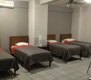 Kamar Tidur 7 Hotel Caracoles Colima