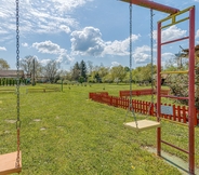 Common Space 4 Rural Homestead Trenkovo