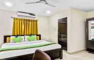 Bedroom 7 Itsy By Treebo - Royal Galaxy Kukatpally