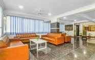 Lobby 4 Itsy By Treebo - Royal Galaxy Kukatpally