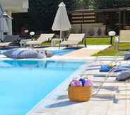 Swimming Pool 4 Peaceful Villa With Private Heated Pool Jacuzzi