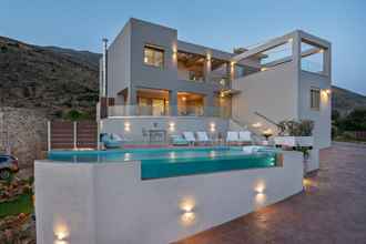 Exterior 4 Mountainside Villa With Private Pool and Kids Playground Walk to Restaurant