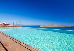 Swimming Pool 2 Mountainside Villa w Pool gym 500m to the Beach